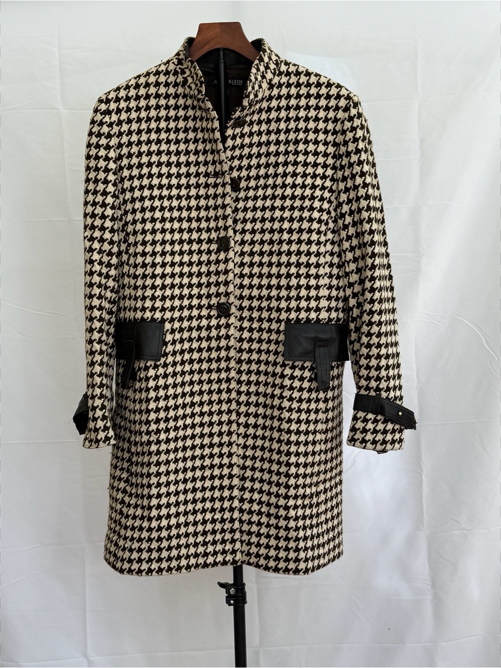 Black & Cream Houndstooth Women’s Coat